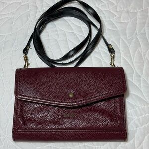The Sak bag wallet on chain (leather strap)